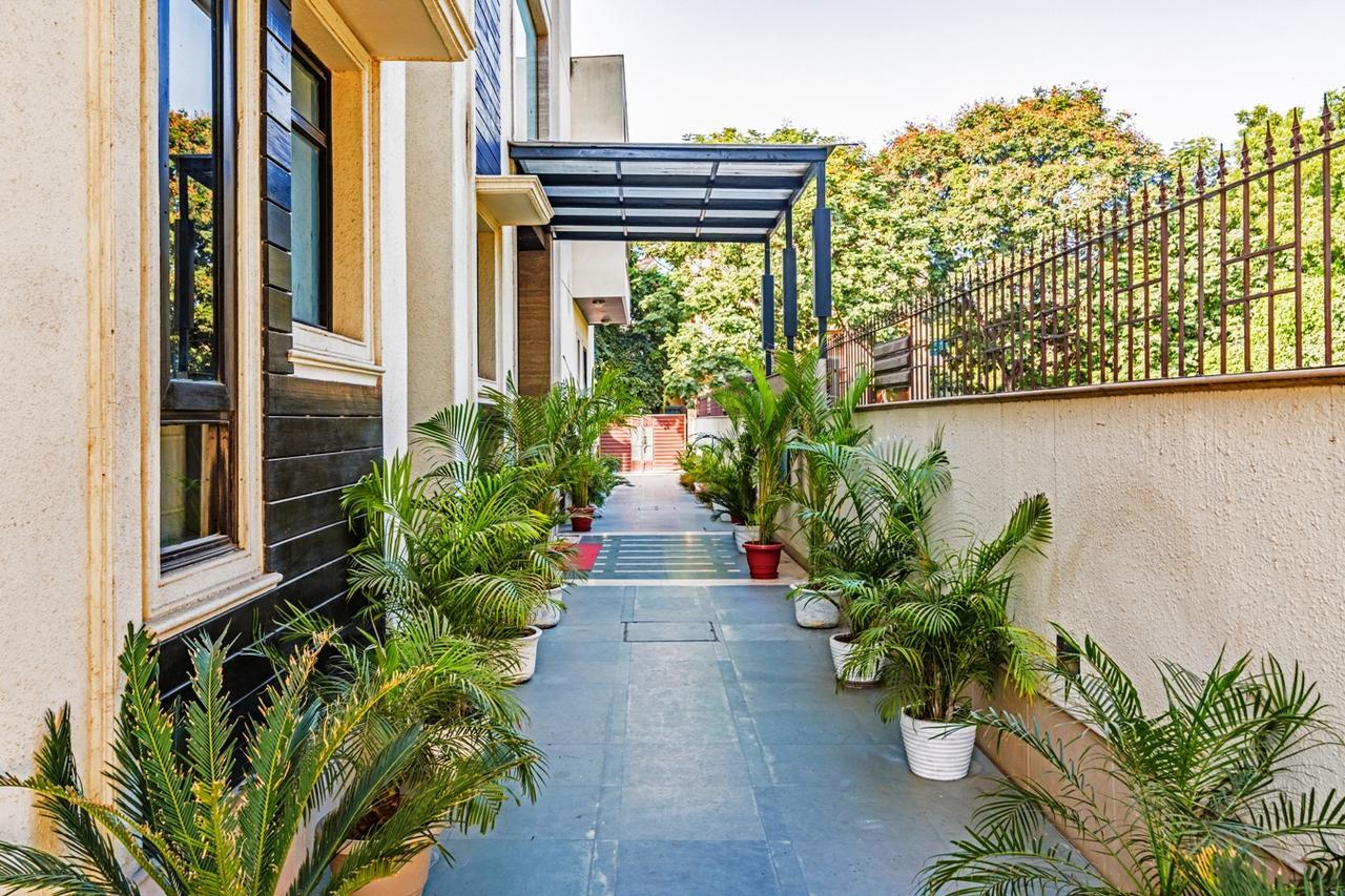 Royal Residence Mg Road Gurgaon Esterno foto