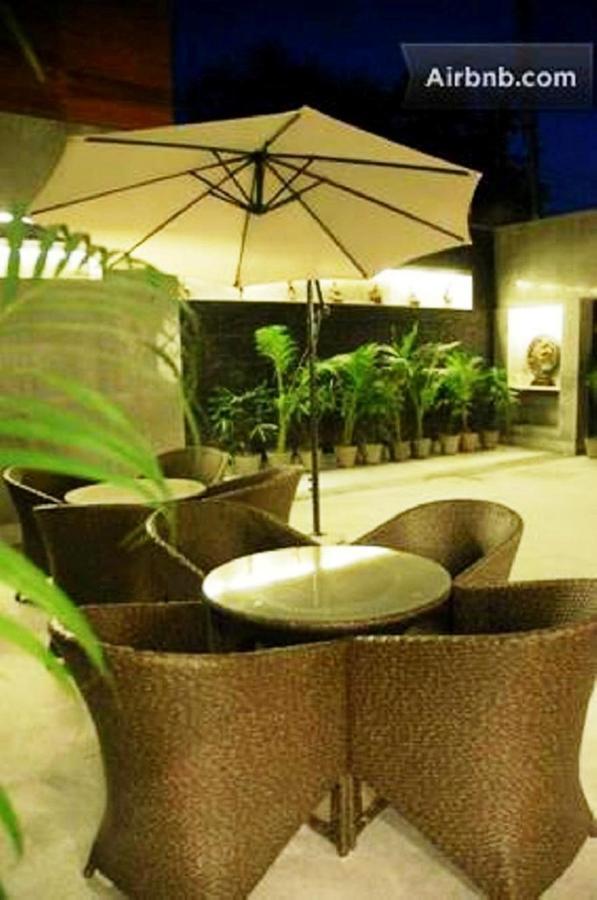 Royal Residence Mg Road Gurgaon Esterno foto