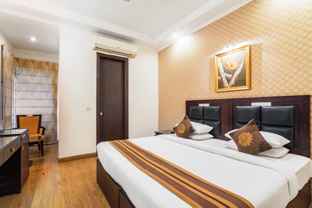 Royal Residence Mg Road Gurgaon Esterno foto