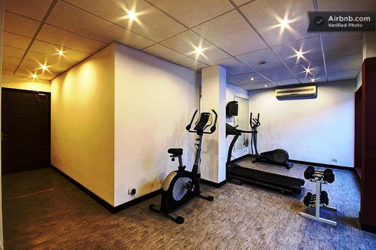 Royal Residence Mg Road Gurgaon Esterno foto