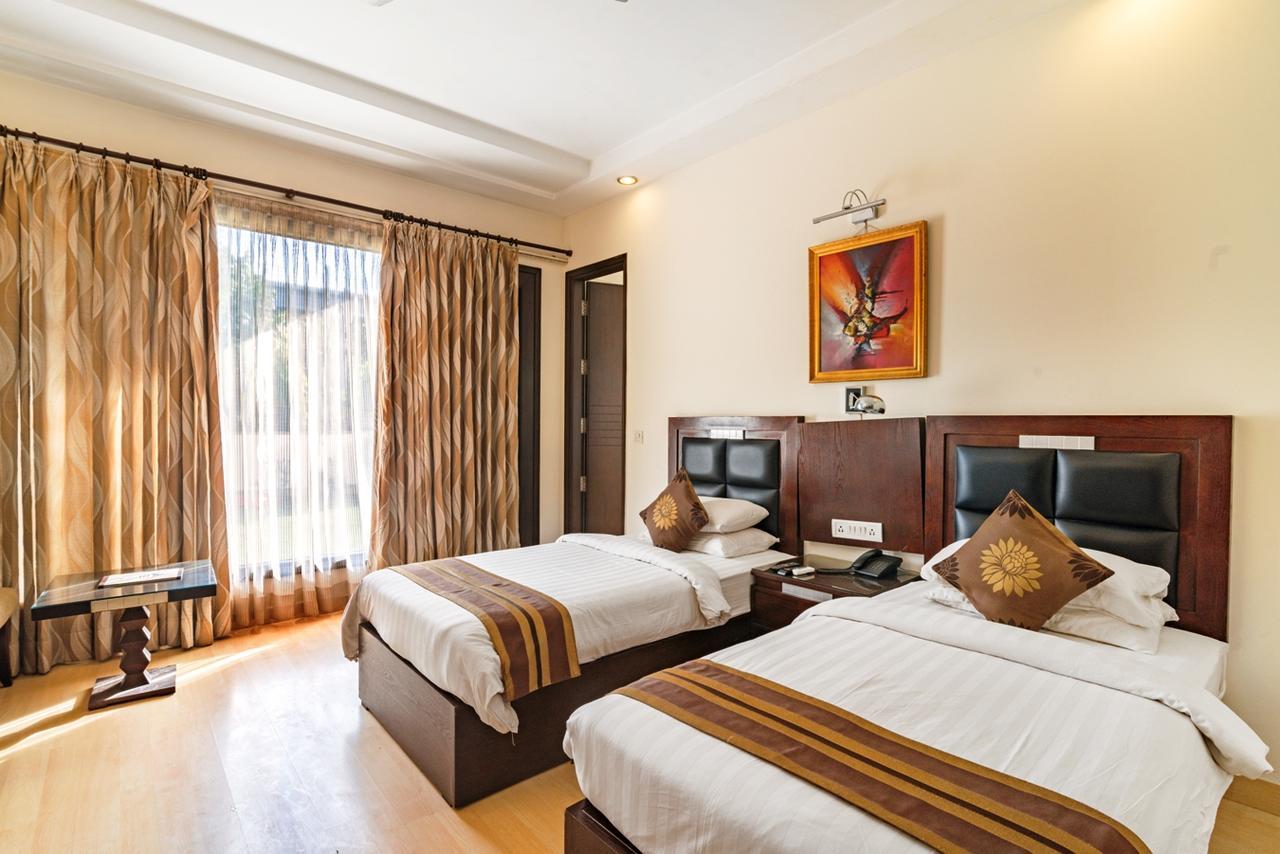 Royal Residence Mg Road Gurgaon Esterno foto